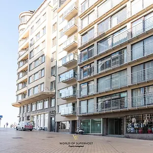 Sea Side Next To The Centre Ostende